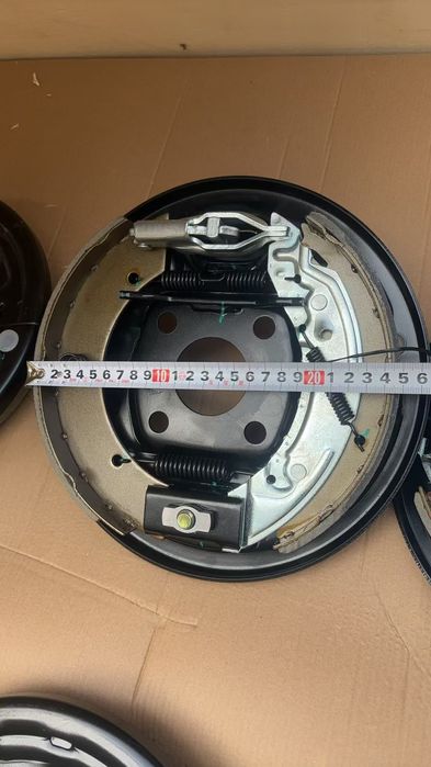 Ось с тормозами евробарабан