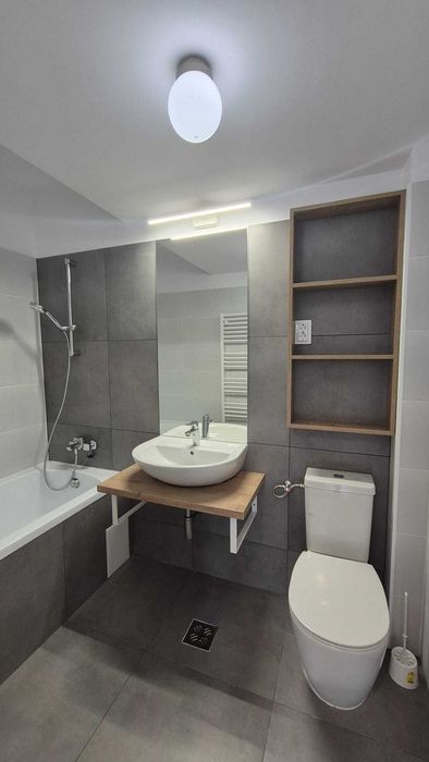 Se inchiriaza apartament 3 camere in zona Arena