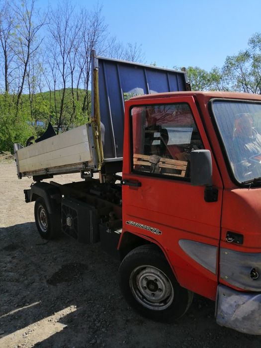 Vand camioneta basculabila Effedi