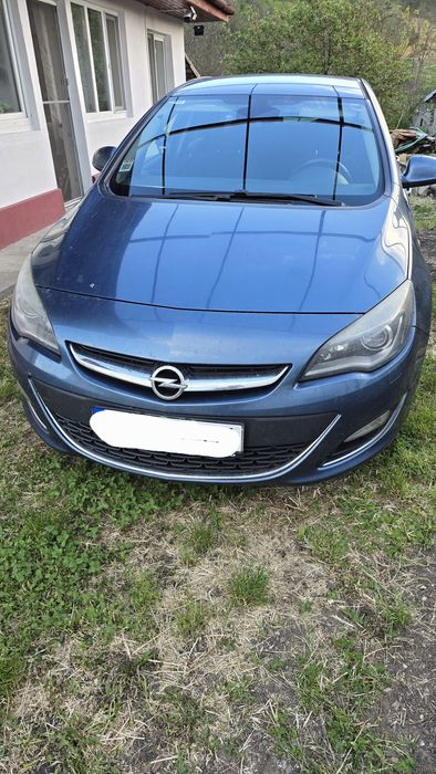 Opel Astra j - 1,6 L benzina + GPL