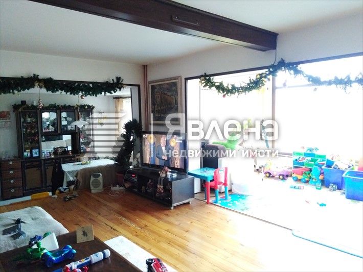 Продава се Промишлена сграда в с. Змейово, Област Стара Загора - 850 кв.м за 389 €/кв.м - Снимка #3