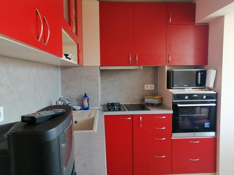 Продава се Двустаен апартамент в София, Люлин 8 - 65 кв.м за 1985 €/кв.м - Снимка #2