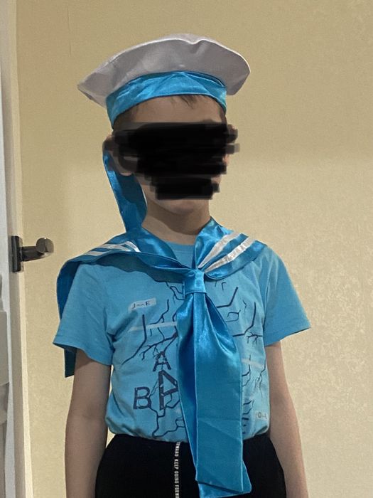 Продам новогодние костюмы