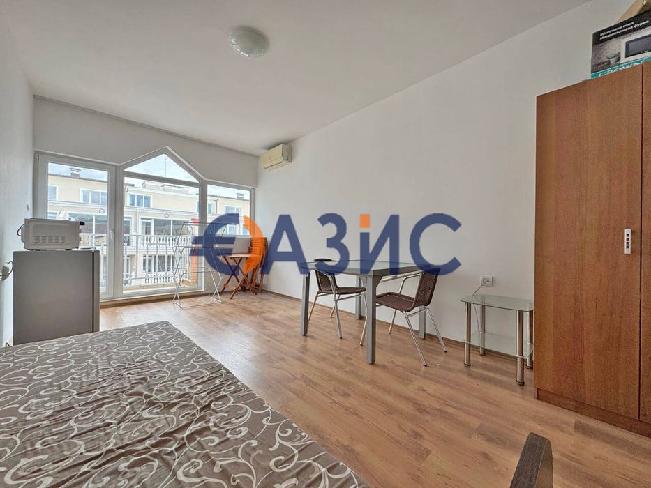 Продава се Едностаен апартамент в к.к. Слънчев бряг - 29 кв.м за 880 €/кв.м - Снимка #2