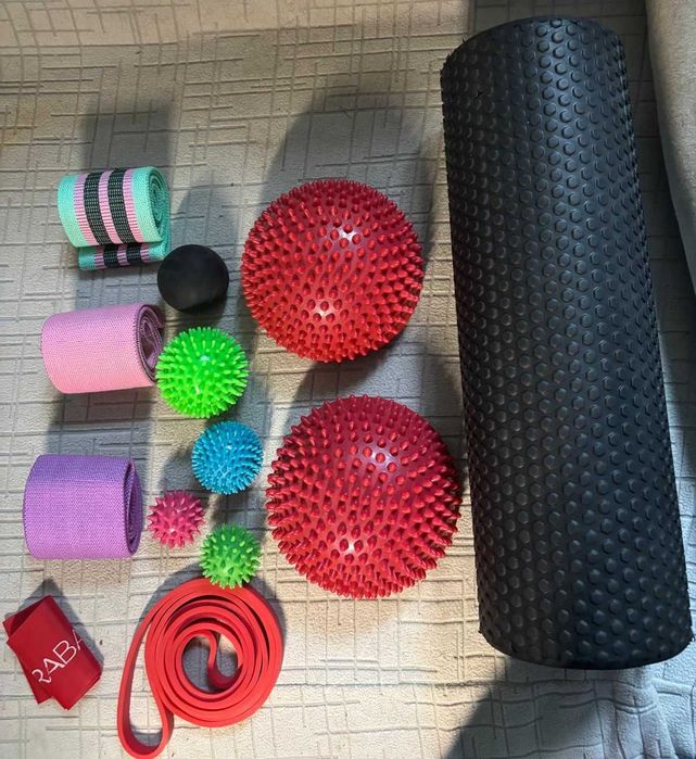 bandă elastică sport, mingii pentru exerciții, rolă masaj, semisfere masaj și echilibru