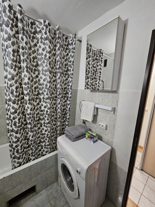 PF - închiriez garsonieră 280€ începând cu data de 15 noiembrie