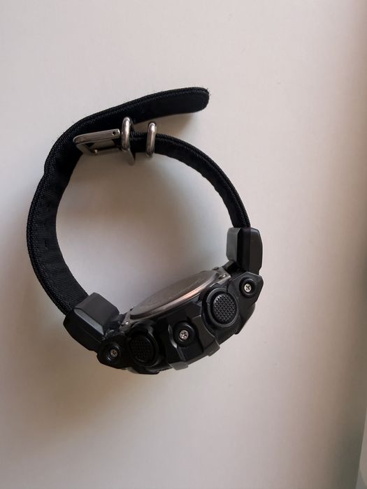 Часовник G Shock