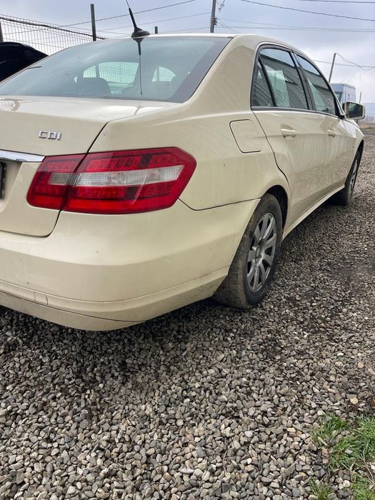 Dezmembrări Mercedes E class 212, 2012 motor 2.2 euro 5