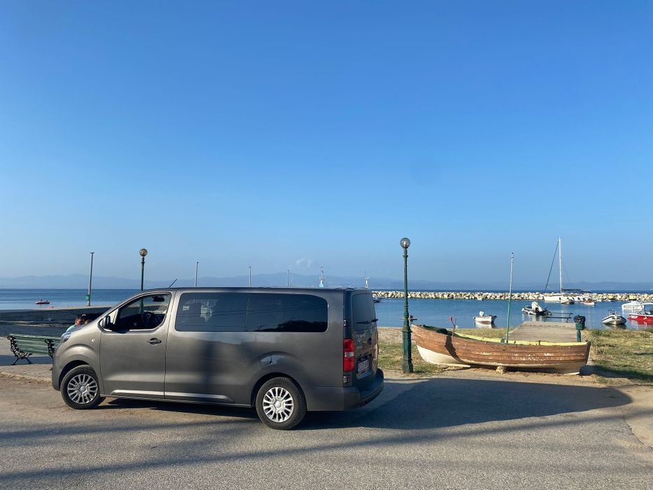 Închiriez/Închirieri van 7+1 locuri, dubă, microbuz