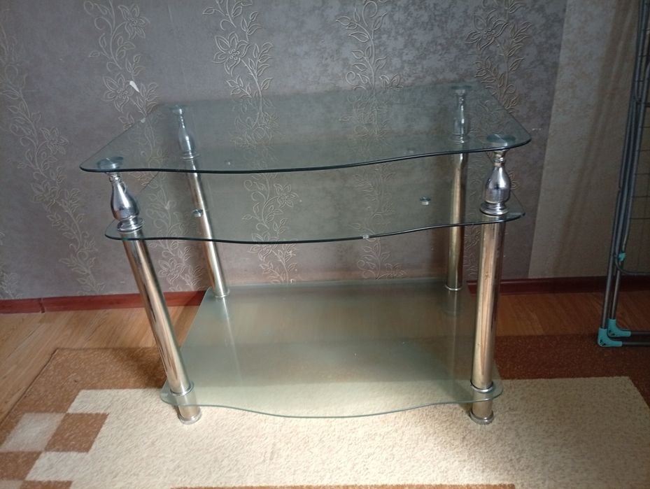 Продам подставку под ТВ