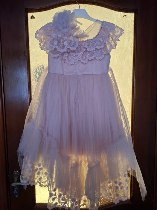 Продам детское платье на девочку