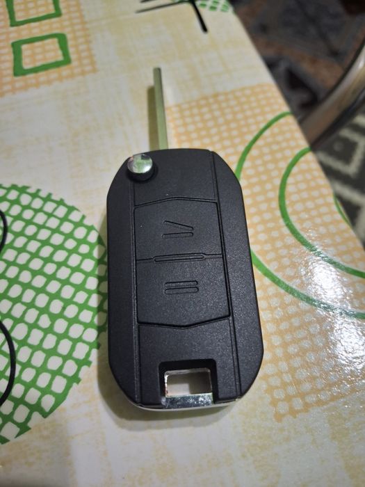 Carcasa cheie tip briceag pentru Opel Corsa