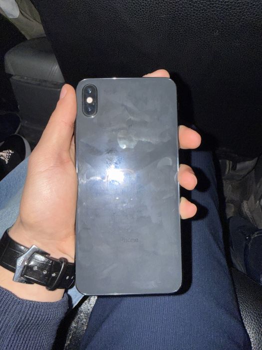 Iphone xs max sotladi srocno