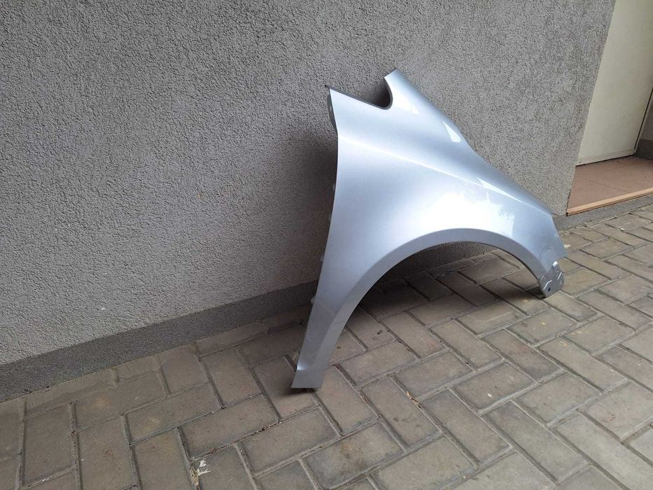 Aripa Fata Dreapta VW Golf 5 V Plus 2005-2009 Vopsita Gri