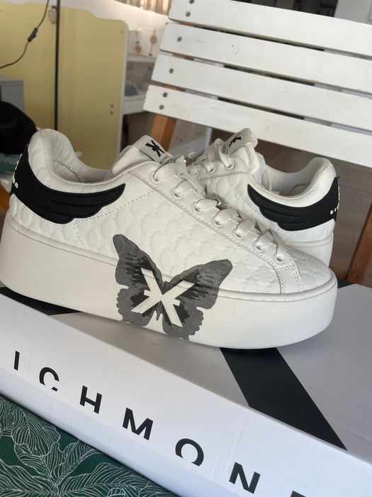 ОРИГИНАЛНИ Маратонки John Richmond 41