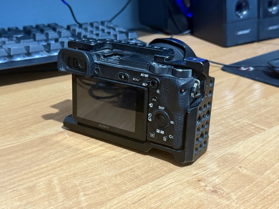 Sony a 6500.