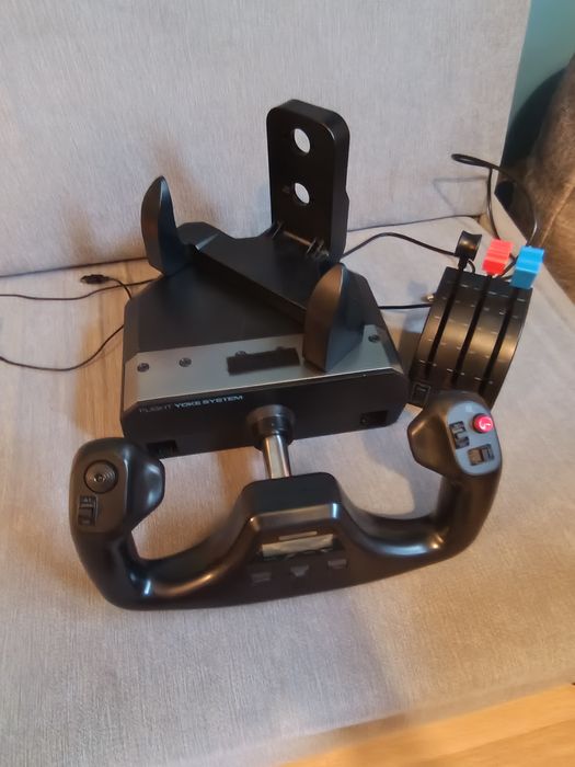 Logitech(saitek) Flight yoke system джойстик(ПОВРЕДЕН!)