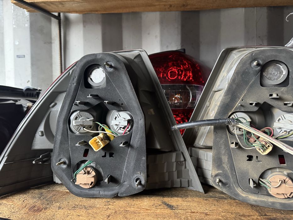 Задний фонарь королла