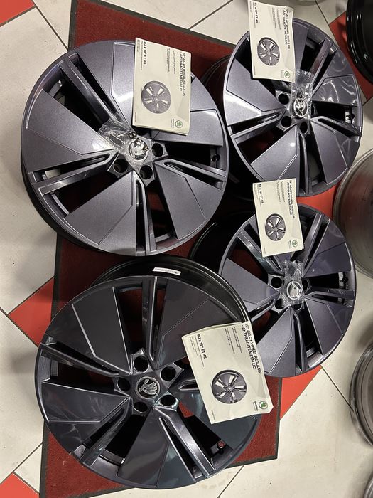 19ц Skoda Enyag Kodiag Superb Octavia VW ID4 ID5/Seat Terraco Audi Q4