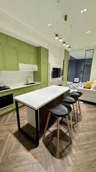 СДАЕТСЯ квартира! МИНОР метро / жк КАЗАХСТАН! никто не жил! KAZAXSTAN!