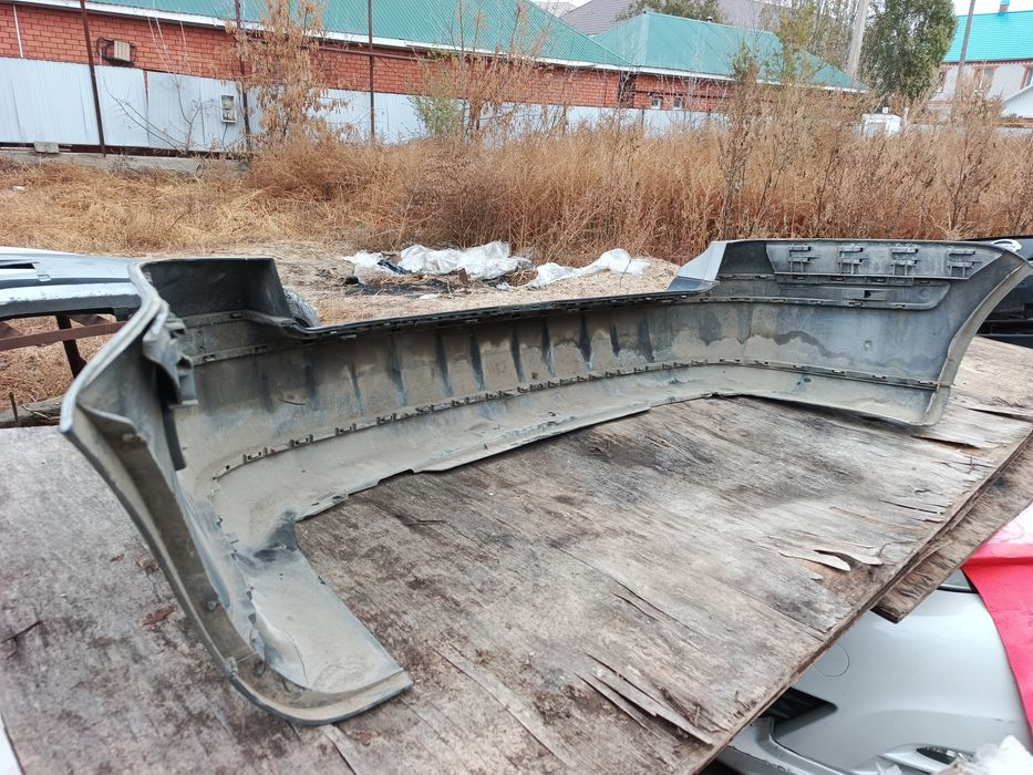 Бампер задний Гольф 4 Универсал