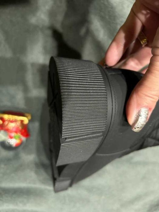 Cizmulite de dama ,numar 36, interior 23 cm ,imblanite