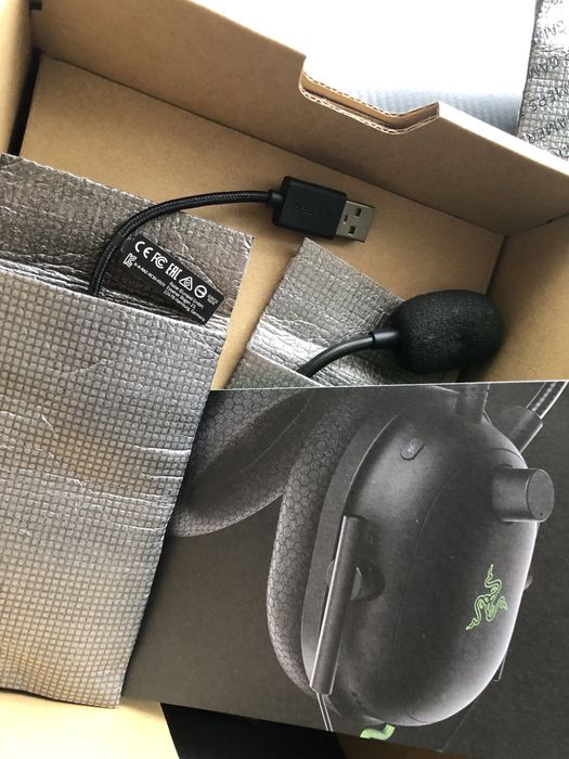 Геймърски слушалки Razer BlackShark V2 + USB Sound Card- Черни