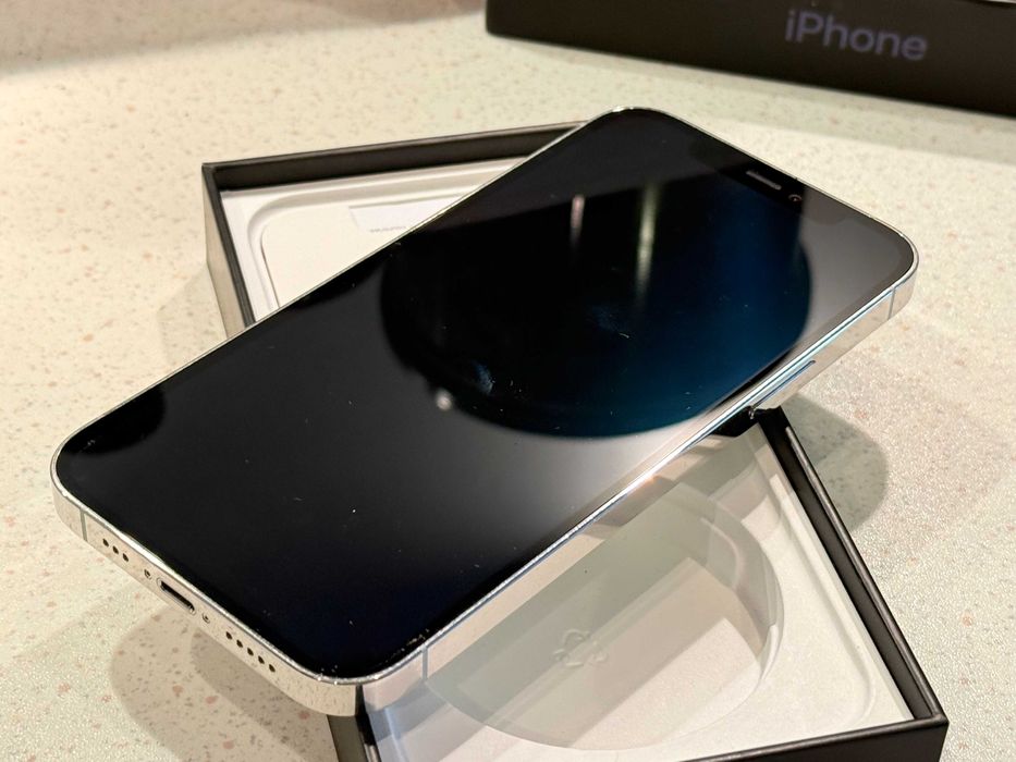 iPhone 12 Pro 128GB Silver (бял) – Отличен, 100% Батерия!