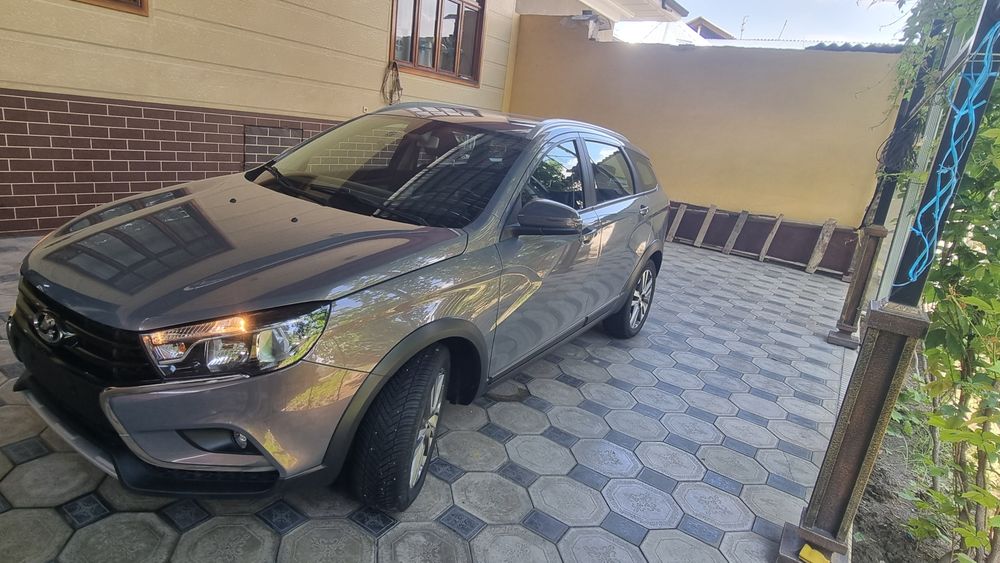 Lada vesta sw cross enjoy pro