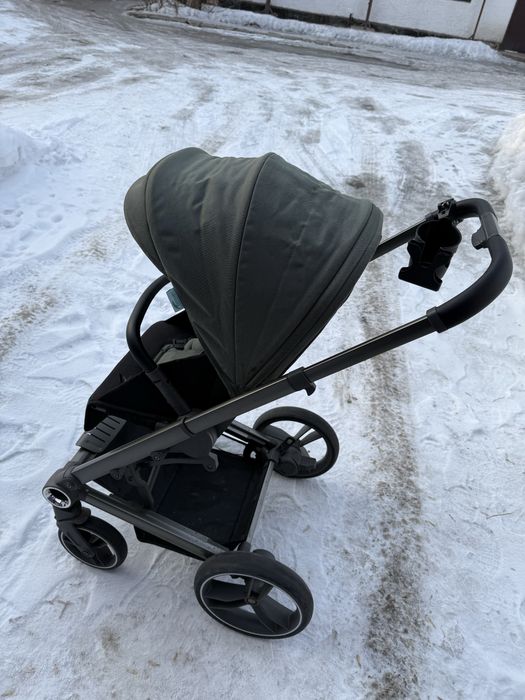 Коляска детская б/у в отличном состоянии