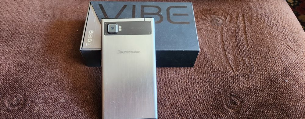 Андроид телефон Lenovo Vibe Z2