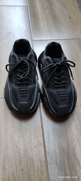 Alexander Wang 
Alexander Wang в колаборация с Adidas
Номер 36,5