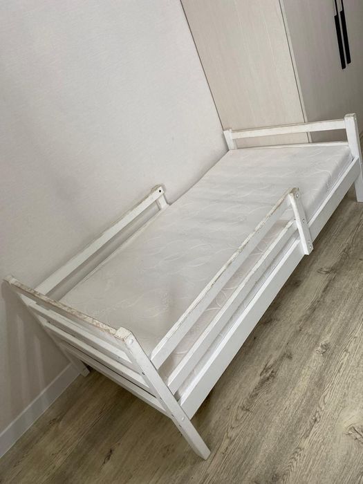 Продам 2 детский кровати