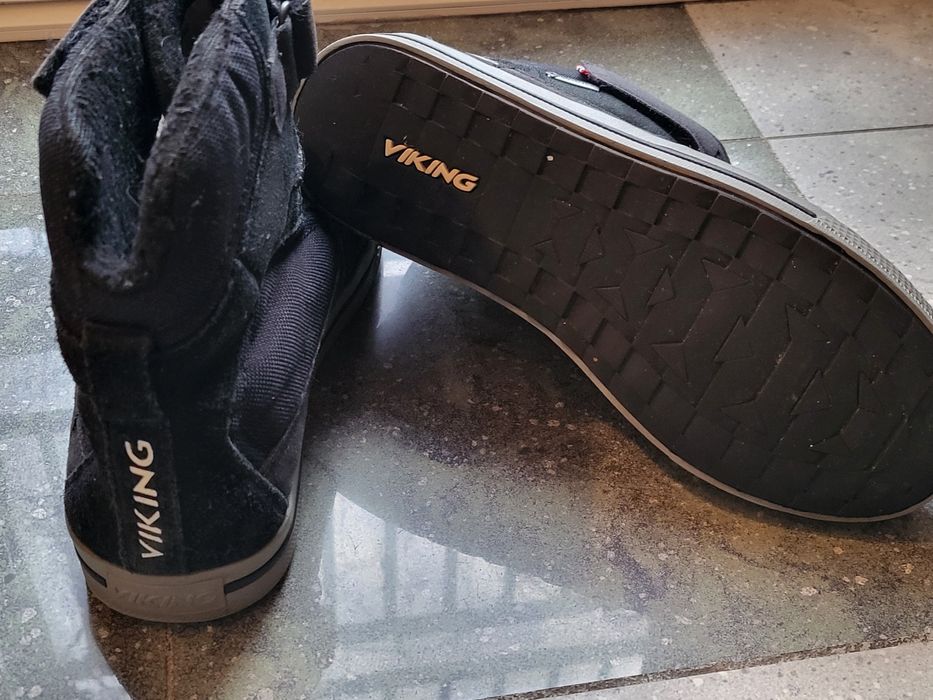 Топли боти Viking
