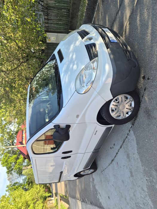 Vând Renault Trafic 2,0 TDCI //116 CP// Fab  06/03/2014 //Euro 5//