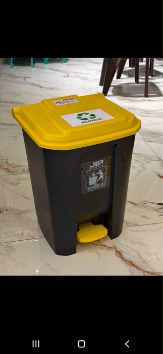 Plastik axlat chelak/Мусорное ведро