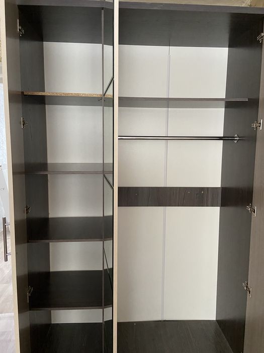 Продам шкаф для одежды