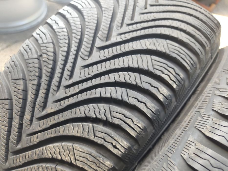 215/55/17" 4бр Michelin alpin 5,dot3023,7mm