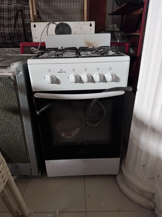 Газовая плита в отличном состоянии