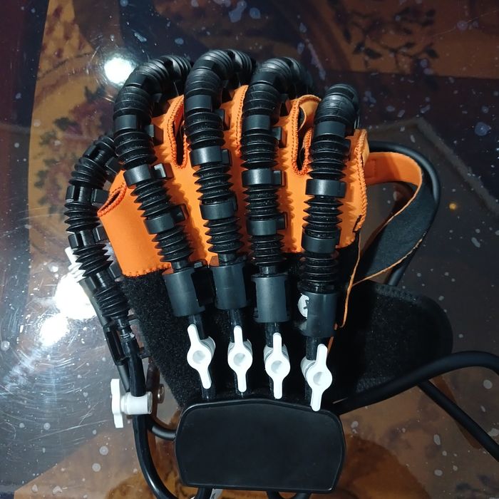 Современная Робот Перчатка