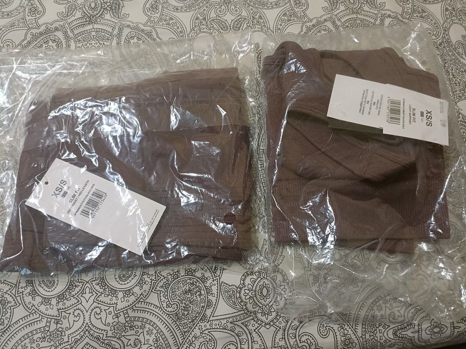 Vand bustiera si colanti scurti