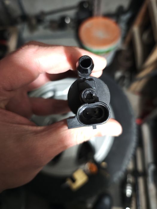 Клапан въздух резервоар Опел астра г