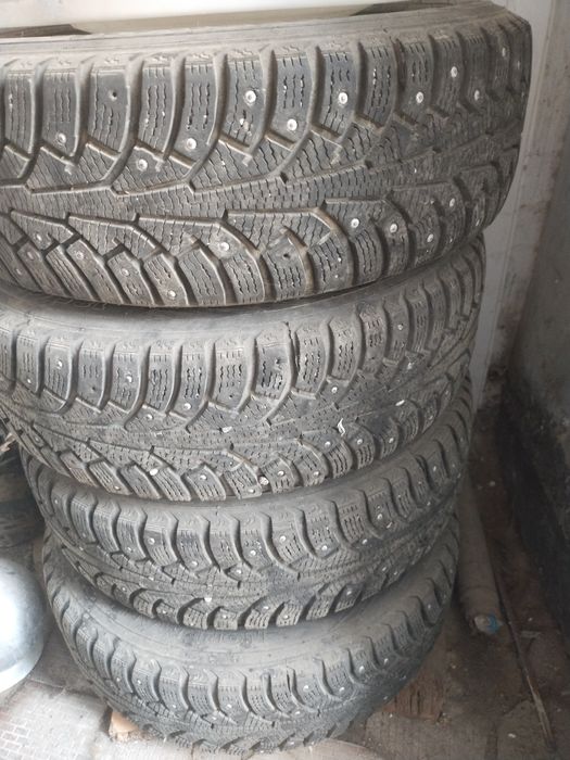 Продается зимние баллоны с дисками