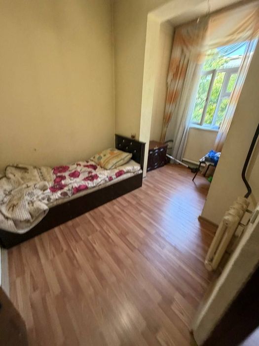 Продам 2 ком Юнусабад 7 квартал