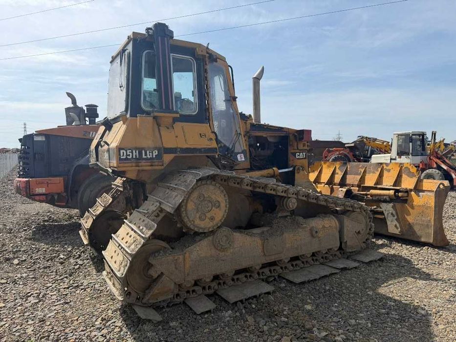 Dezmembrez buldozer Caterpillar D5H