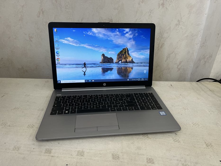 Лаптоп HP  8GB RAM Топ батерия