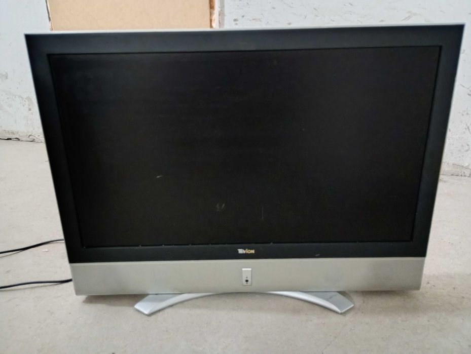 LCD телевизор Tevion