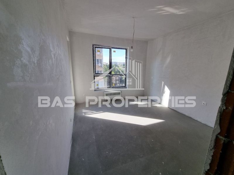 Многостаен в София-Люлин 6 площ 218