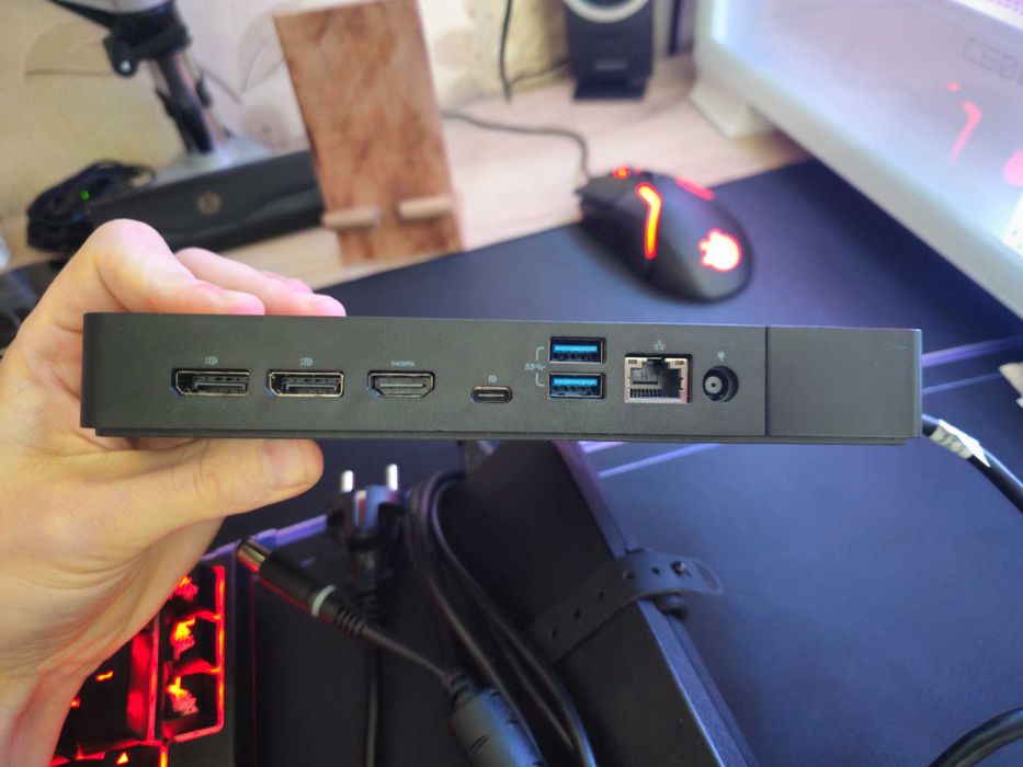 Докинг станция Dell Dock WD19S