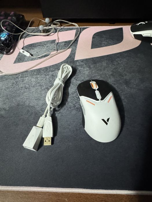 Продам свою мишку V9 pro 4к-8к